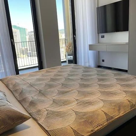 شقة Luxury Penthouse Prishtina بريشتاين المظهر الخارجي الصورة