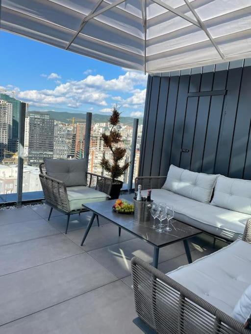 شقة Luxury Penthouse Prishtina بريشتاين المظهر الخارجي الصورة