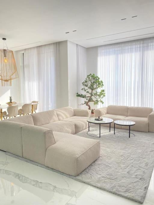 شقة Luxury Penthouse Prishtina بريشتاين المظهر الخارجي الصورة