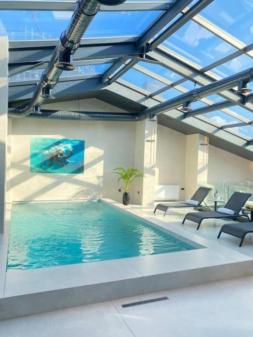 شقة Luxury Penthouse Prishtina بريشتاين المظهر الخارجي الصورة