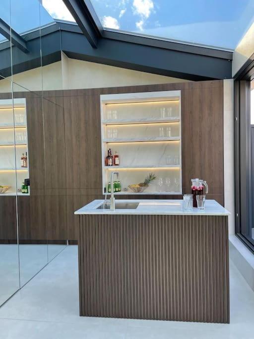 شقة Luxury Penthouse Prishtina بريشتاين المظهر الخارجي الصورة
