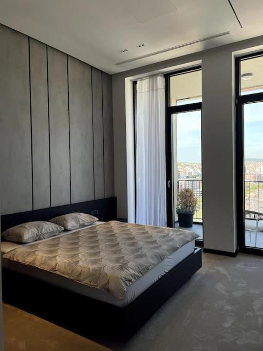 شقة Luxury Penthouse Prishtina بريشتاين المظهر الخارجي الصورة